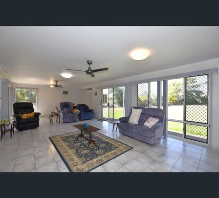 274 Mittelheuser Road, Burnett Heads, Qld 4670 - Photo 1
