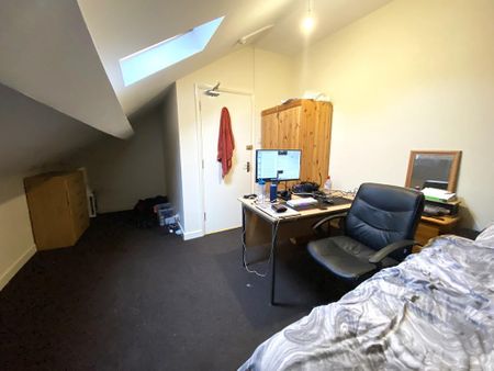 4 bedroom apartment to rent - Photo 5