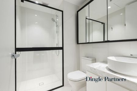 Stylish North-Facing Two-Bedroom Apartment in the Heart of South Yarra - Photo 5