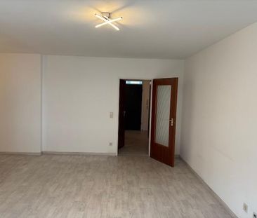 1,5 Zimmer Wohnung mit Balkon und Aufzug im Ostviertel - Photo 2