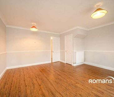 Ryves Avenue, Yateley, Hampshire, GU46 - Photo 3