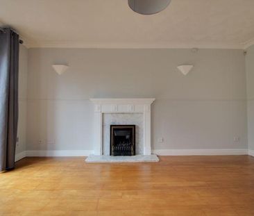 2 bedroom semi-detached house to rent - Photo 4