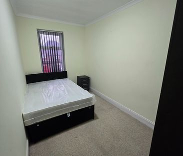 Room in a Shared House, Gillott Road, B16 - Photo 5