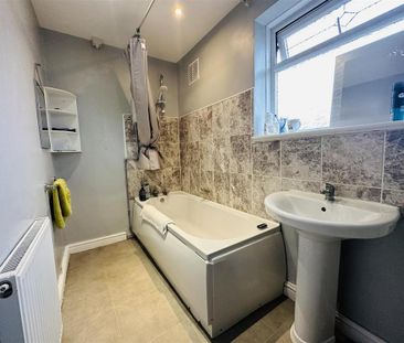 3 bedroom house to rent - Photo 3