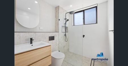 RENOVATED, LIGHT-FILLED APARTMENT IN PRIME BEXLEY LOCATION - Photo 5