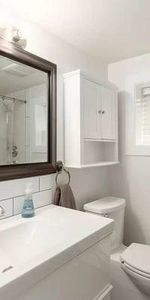 East Van, Fully RENOVATED, Spacious, Unfurnished 2 BED Garden Suite - Photo 3