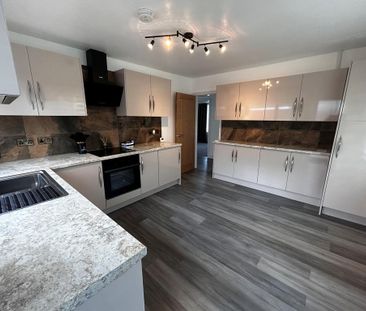 3 bedroom bungalow to rent - Photo 3