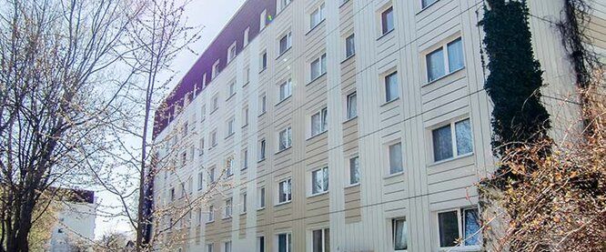 Unsere kleine Familienwohnung mit Ausblick - Photo 1