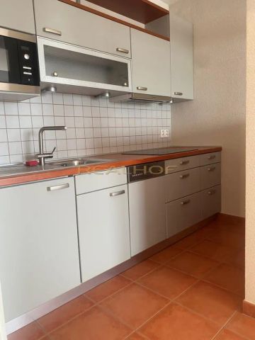 Pronájem bytu 1+kk přímo na ulici Česká v centru města - Photo 3