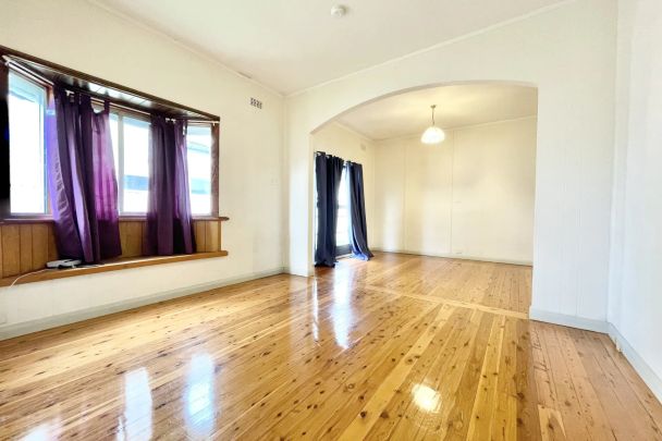 Low-maintenance family living - Photo 1