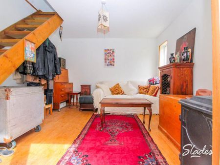 3 bedroom detached house to rent - Photo 2