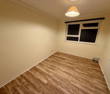 3 bedroom end of terrace house to rent - Photo 6