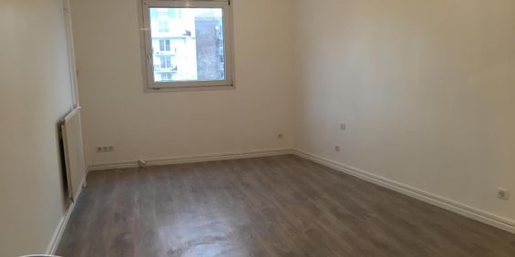 Location Appartement 1 pièce 29m² NOISY LE GRAND 93160 - Photo 3