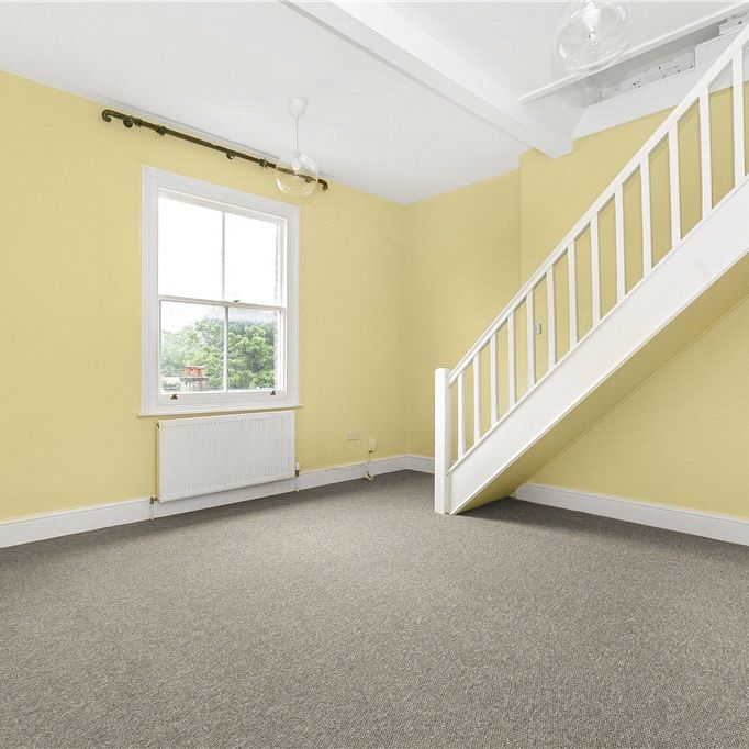 Birkbeck Road, London, W3 6BQ - Photo 1