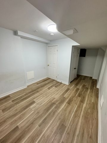 For Lease - 28 Bramhall Court Unit# Basement, Brampton, Ontario - Photo 2