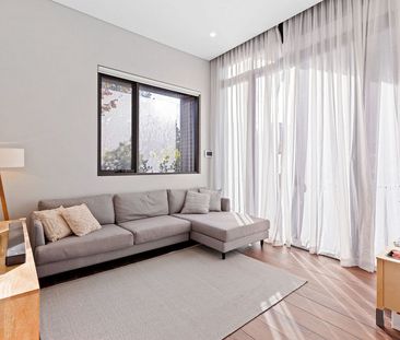 Affordable Urban Living in Erskineville - Photo 1