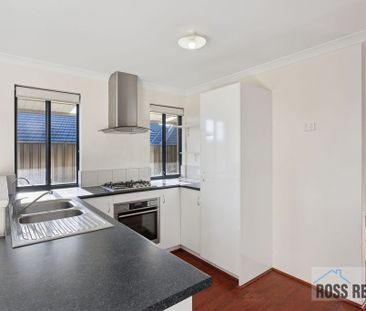 3-Bedroom Home in Banksia Grove! - Photo 5