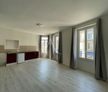 Location Appartement 1 pièce 29m² FONTENAY LE COMTE 85200 - Photo 4