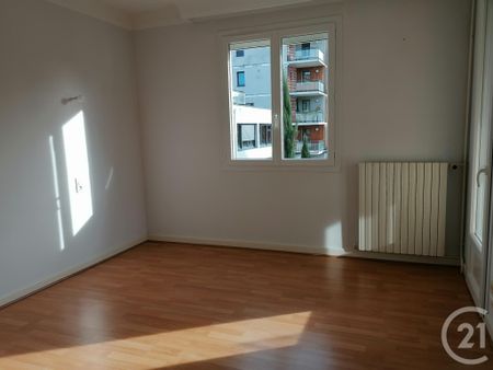 Location Appartement 4 pièces 120m² BRIVE LA GAILLARDE 19100 - Photo 3