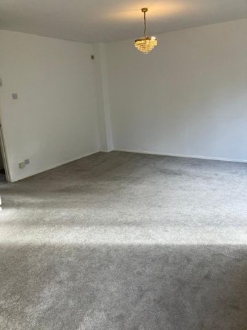 Upper Selsdon Road, CR2, Property for rent - Photo 3