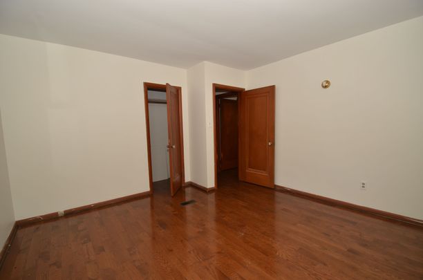 For Lease - 490 Springbrook Avenue, Hamilton, Ontario - Photo 1