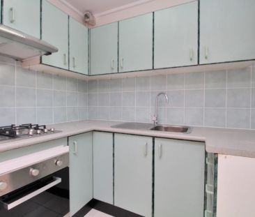 UNBEATABLE PRICE, WALK TO STATION! - Photo 1