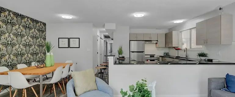 Fully Furnished 3 bedroom Suit Walking distance from SAIT and Federation park | A - 1218 18 Avenue Northwest, Calgary - Photo 1