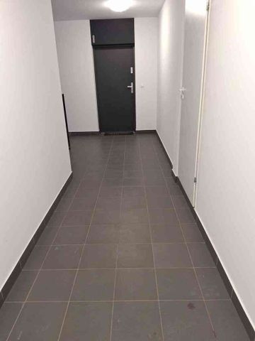 Trzypokojowe 78m2 z gard. i miejscem postojowym - Фото 2