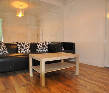 Room in a Shared House, Whiteways Grove, S4 - Photo 1