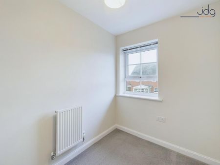 3 bedroom end of terrace house to rent - Photo 3