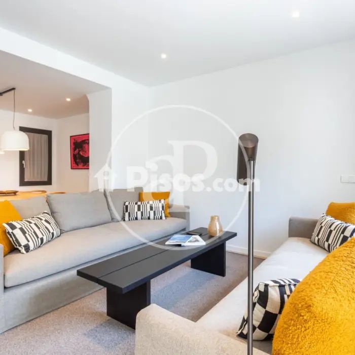 Apartamento en alquiler en La Salut - Photo 1