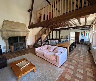 Location maison 6 pièces 351.81 m2 à Èvres - Photo 3