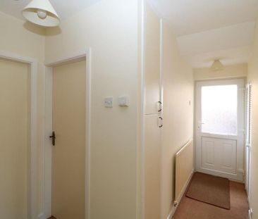 2 bedroom maisonette to rent - Photo 4
