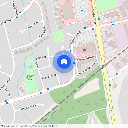 82 Henderson Drive, Aurora