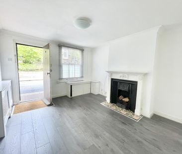 2 bedroom cottage to rent - Photo 1