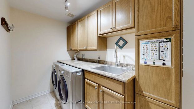 Detached Home For Lease | N9244586 - Photo 1