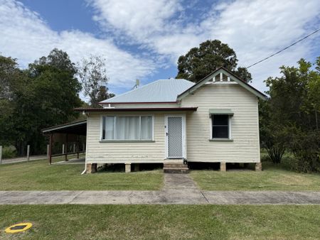 Two bedroom home in Wardell - Photo 2