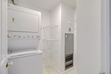 For Lease - 55 Kingsbridge Garden Circle Unit# PH7, Mississauga, Ontario - Photo 5