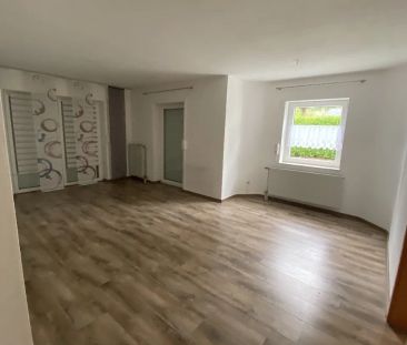 Günstige 2-Zimmer-Wohnung mit Einbauküche - Foto 6