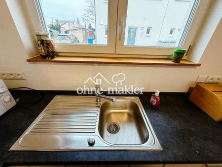 Neubau/Erstbezug: Familienhaus mit viel Holz, Bodentiefen Fenstern und Feldblick - Photo 3