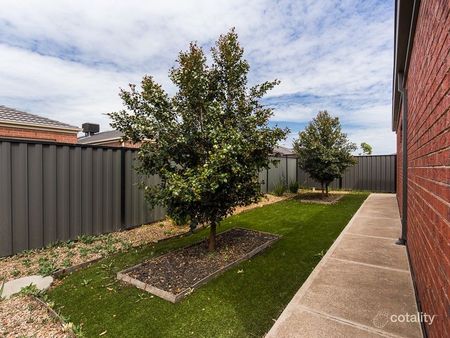 Big Family Home - Photo 3