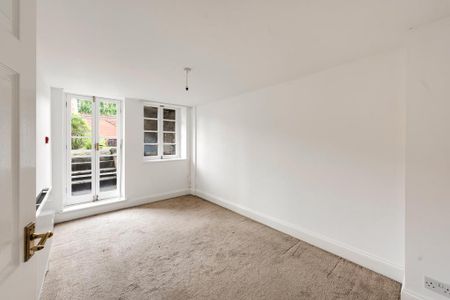 3 bedroom flat to rent - Photo 5