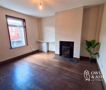 35 Parkgate Crescent, Belfast, BT4 1EU - Photo 2