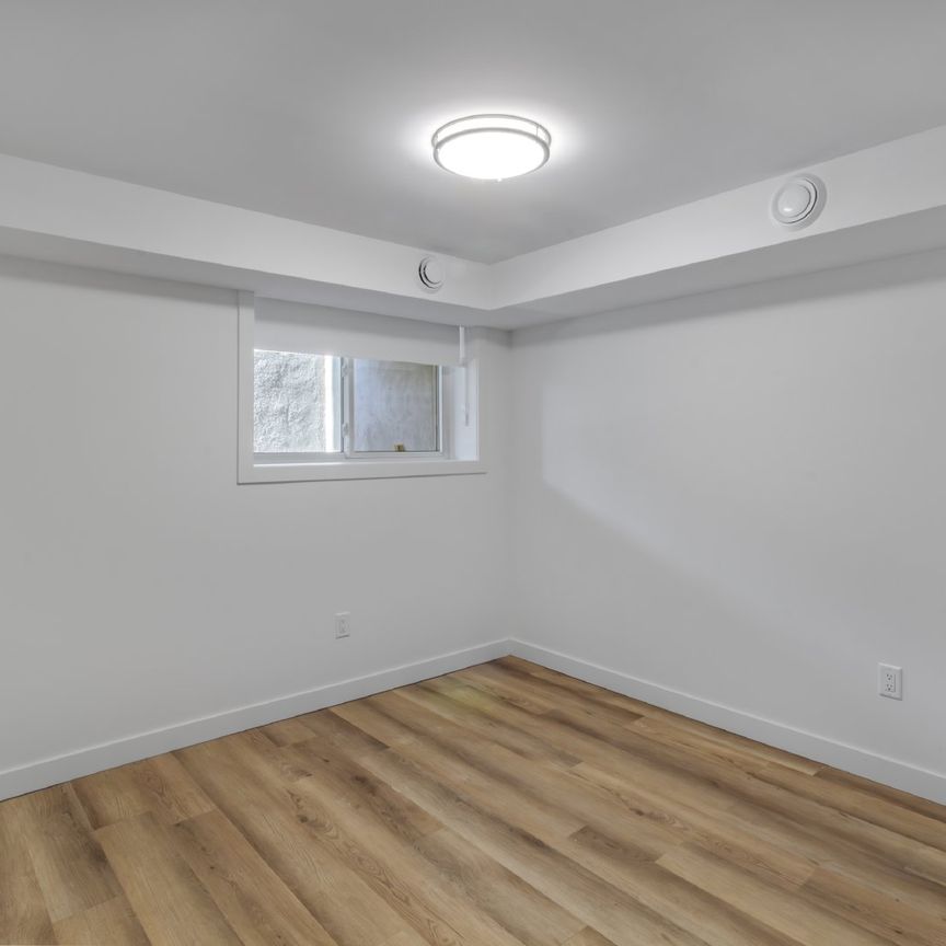 294 Somerset Street East - 402 - Photo 1