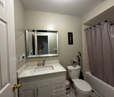 For Lease - 409 Aspendale Crescent Unit# Upper-bedroom, Mississauga... - Photo 6