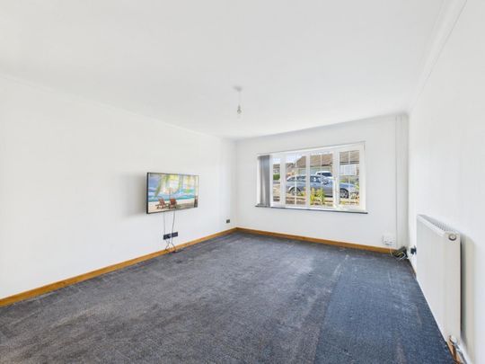 2 bedroom Bungalow To Let - Photo 1