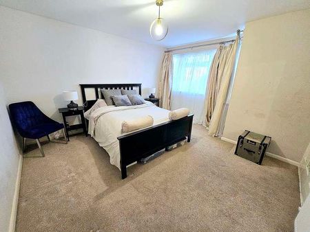 Gonville Crescent, Northolt, UB5 - Photo 2