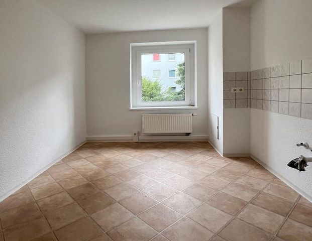 Klasse Wohnung mit Balkon in schöner Lage in Reichenbrand - Photo 1