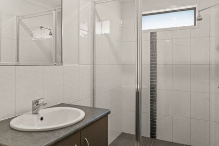 Modern Unit in Convenient Location - Photo 5