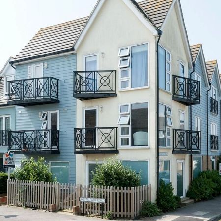 Fishermans Wharf, Diamond Road, Whitstable, CT5 1FW, Kent - Photo 4